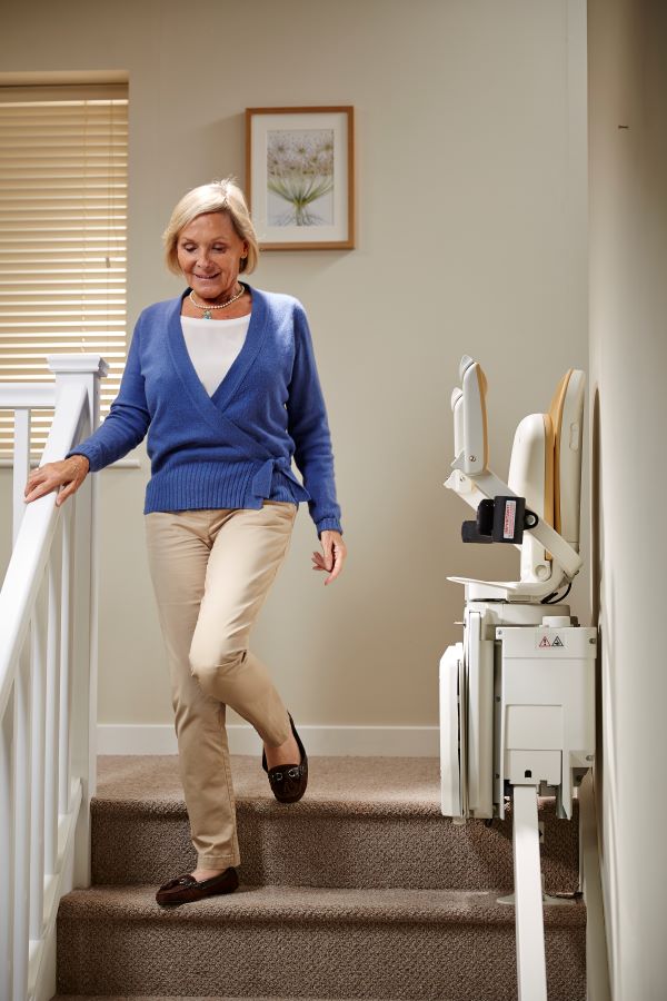Acorn Stairlift FAQ of the Week—Will There be Enough Room for Others to Use the Stairs?