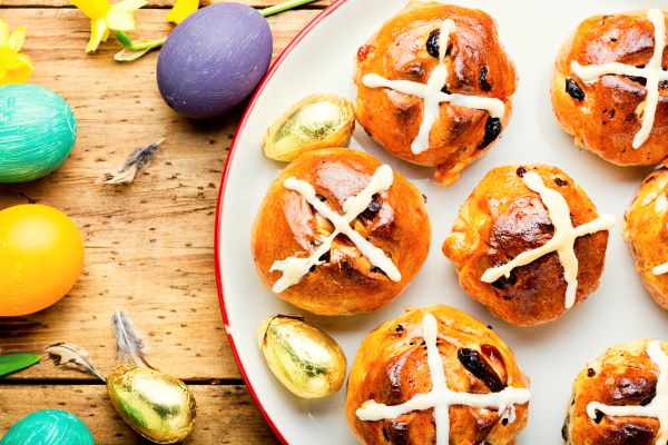 12 Tasty, Traditional Easter Dishes and Recipes from All Around the World 