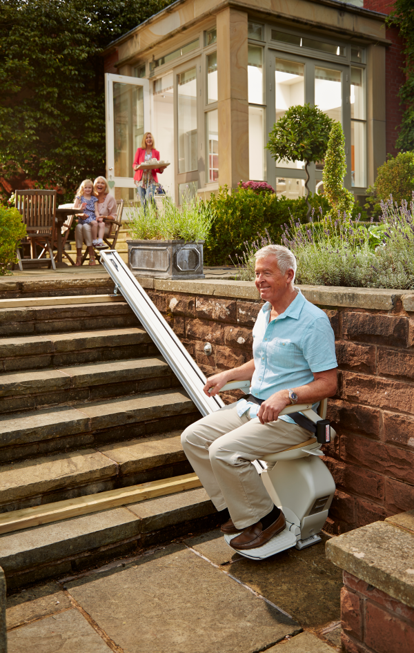 Acorn Stairlift FAQ of the Week—What Stairlift Models Does Acorn Offer?