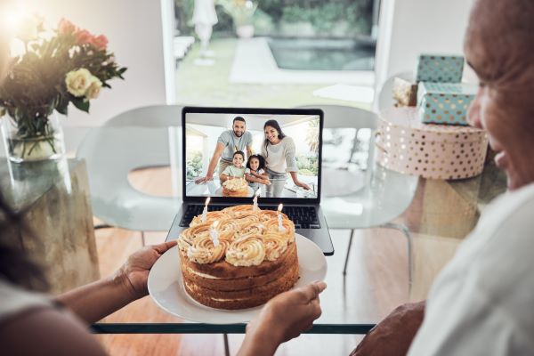 How to Deal with Being Long-Distance Grandparents—10 Critical Tips for Keeping Connected with Your Grandchildren Even from Far Away