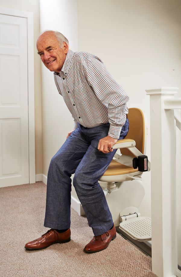 Acorn Stairlift FAQ of the Week—What is Our Stairlift Swivel Seat?