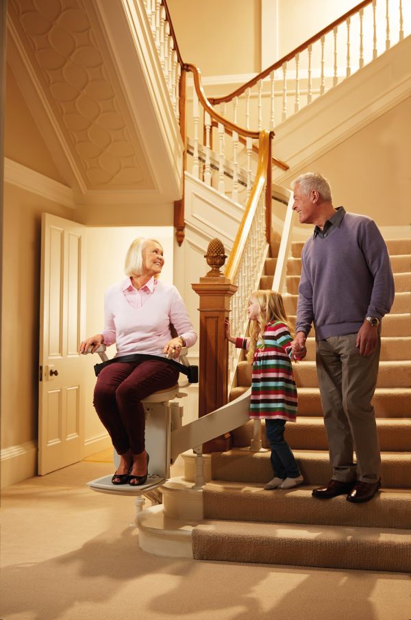 Acorn Stairlift FAQ of the Week—Do Acorn Stairlifts Have Seatbelts? 