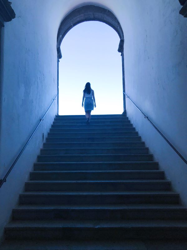 The Surprising Psychology of Stairs—Why Stairs Become Mentally Challenging Before They’re Physically Dangerous