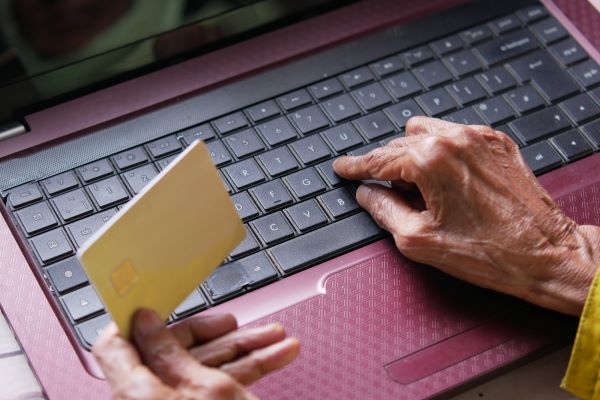 Senior Tip of the Week—Stay Safe from Scams with These Door-to-Door and Internet Safety Tips! 