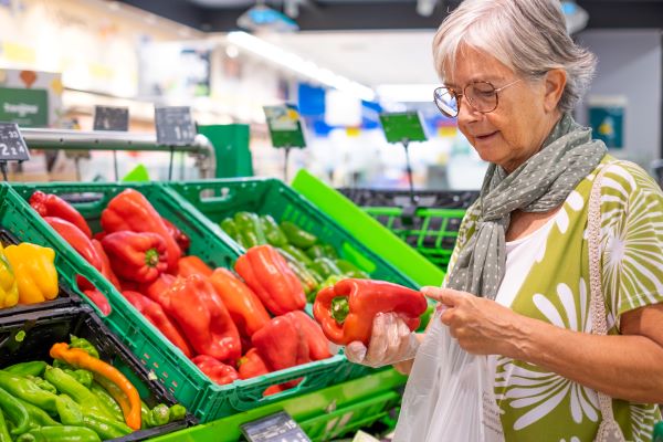 Senior Tip of the Week—Make Shopping for Groceries Simple and Stress-free