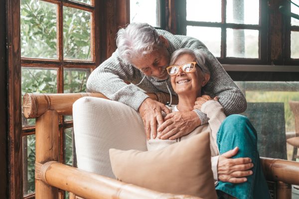 Il consiglio della settimana per gli anziani: apportare piccole modifiche alla casa per uno spazio più sicuro