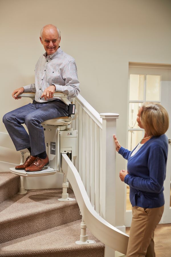 Acorn Stairlift FAQ of the Week—How Much Weight Can an Acorn Stairlift Hold?